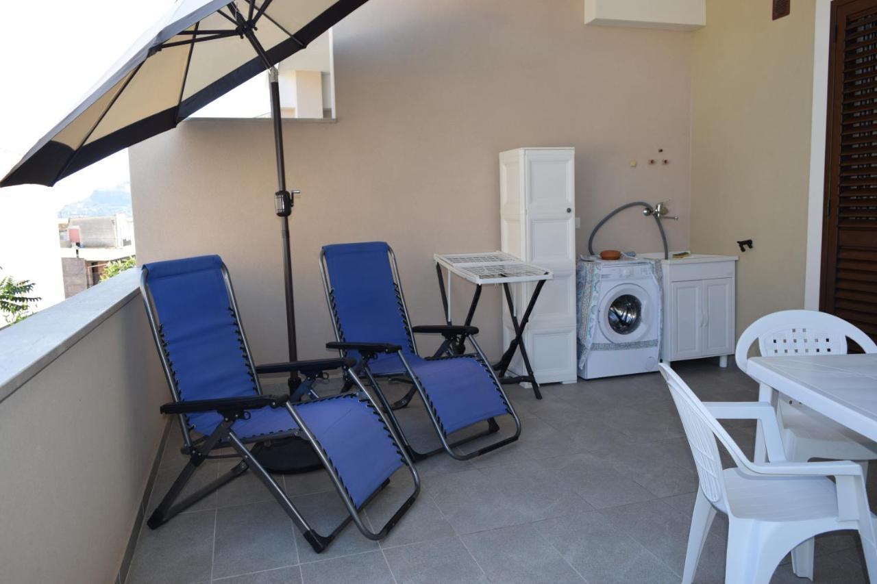 Casa Vacanze Lombardo Santa Teresa Di Riva Dış mekan fotoğraf