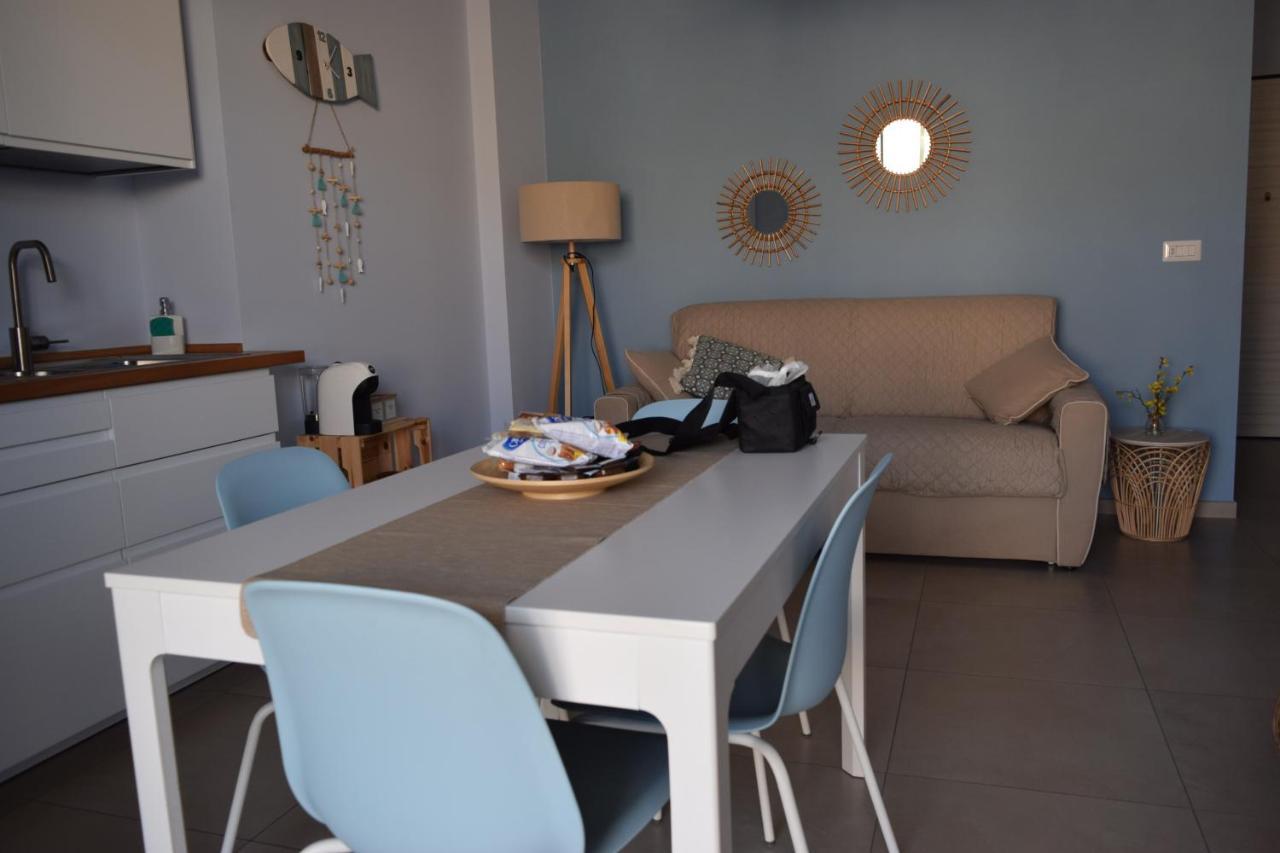 Casa Vacanze Lombardo Santa Teresa Di Riva Dış mekan fotoğraf