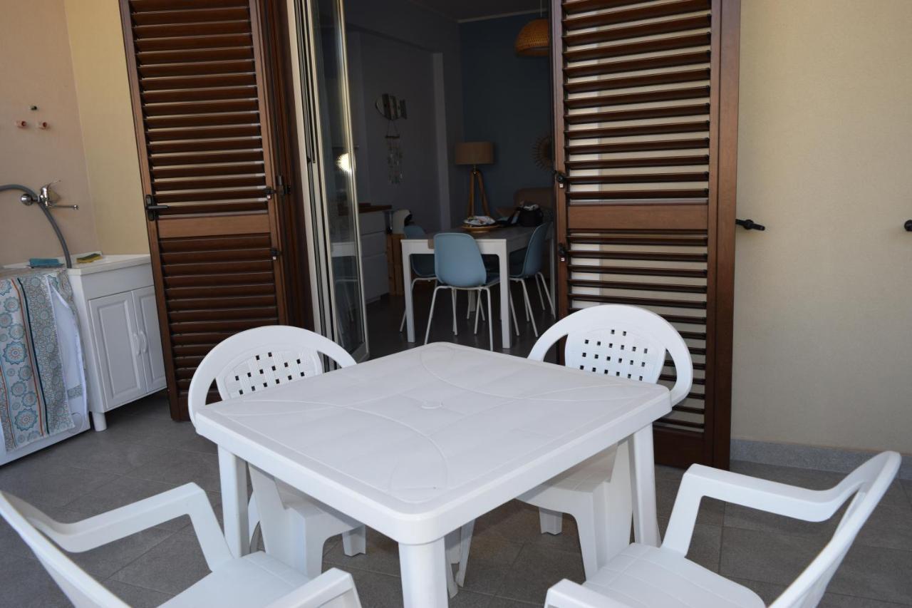 Casa Vacanze Lombardo Santa Teresa Di Riva Dış mekan fotoğraf