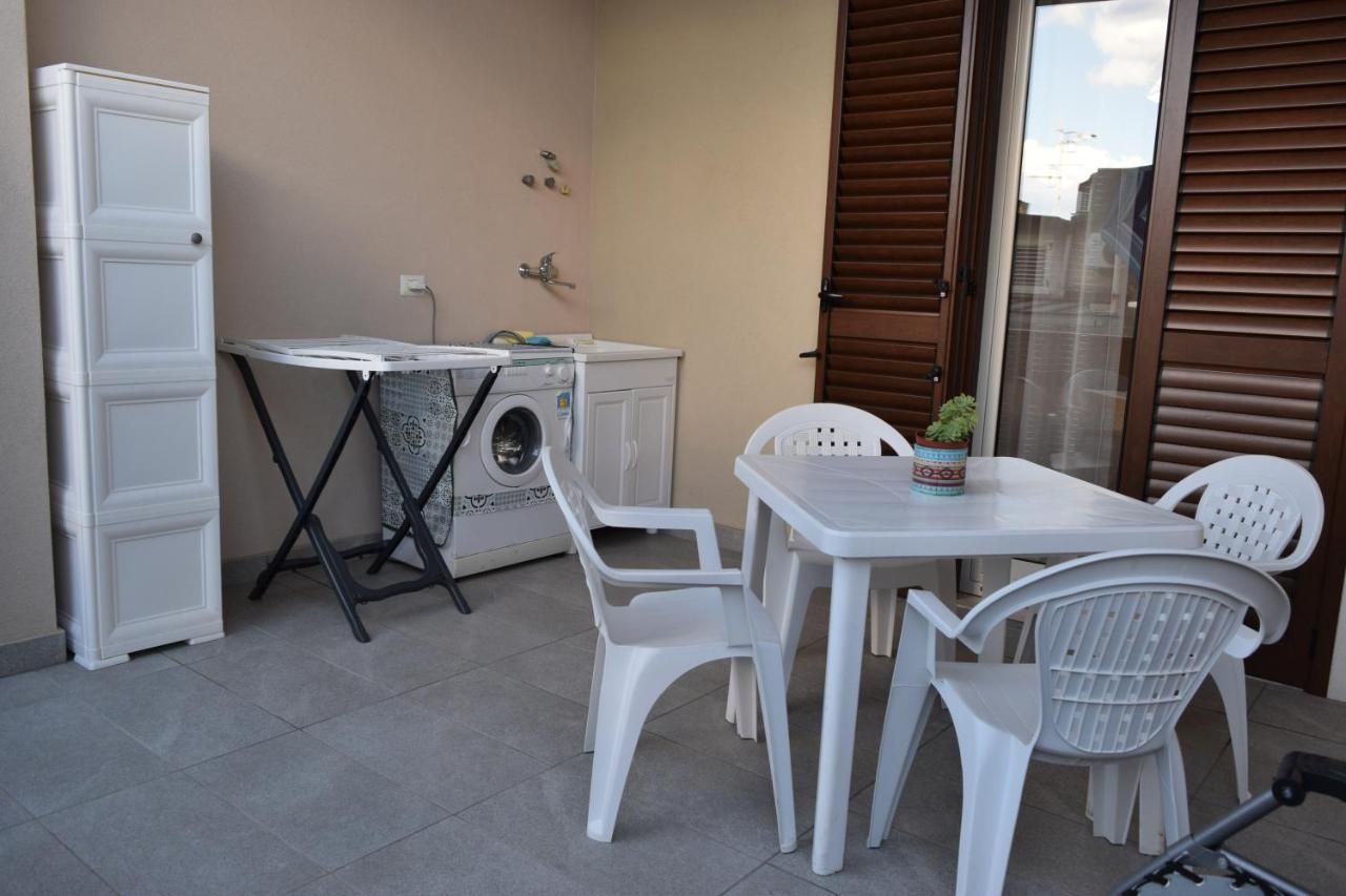 Casa Vacanze Lombardo Santa Teresa Di Riva Dış mekan fotoğraf