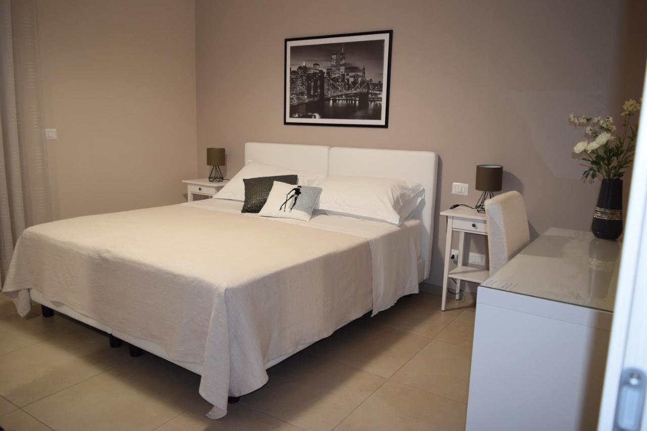 Casa Vacanze Lombardo Santa Teresa Di Riva Dış mekan fotoğraf