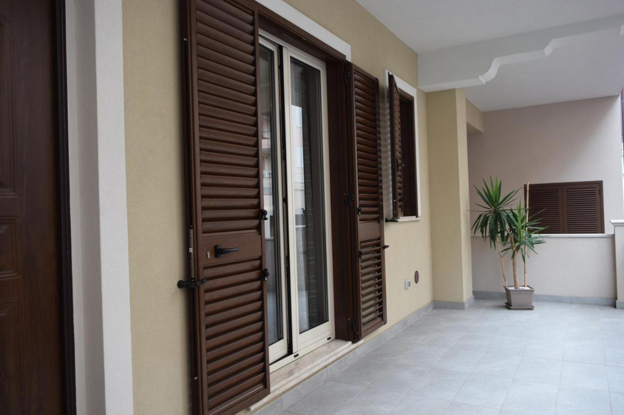 Casa Vacanze Lombardo Santa Teresa Di Riva Dış mekan fotoğraf
