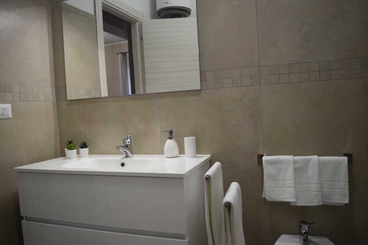 Casa Vacanze Lombardo Santa Teresa Di Riva Dış mekan fotoğraf